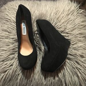 Steve Madden black wedge heels